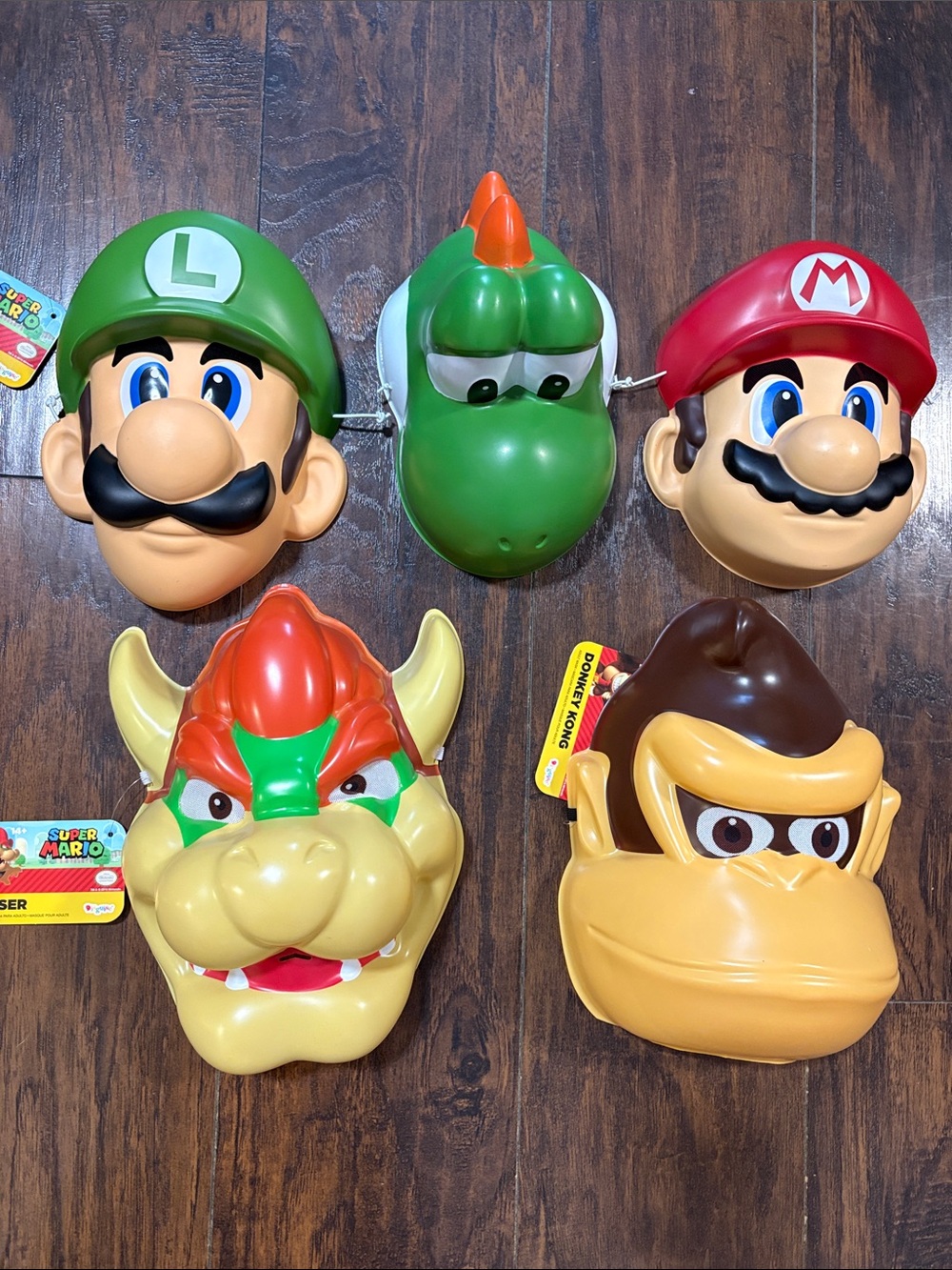 5 Nintendo Super Mario Character Mask Set -Luigi,Yoshi,Mario, Bowser& DonkeyKONG